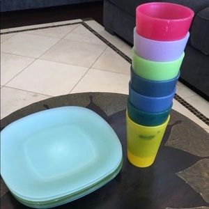 Kids cups and plates set used